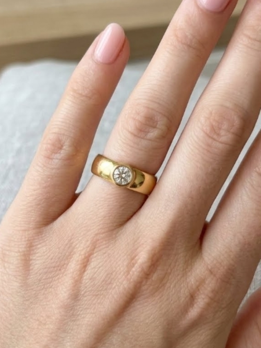 Gold Solitaire Bezel-Set Ring with Clear Stone - Women Jewelry Size 7 Unmarked